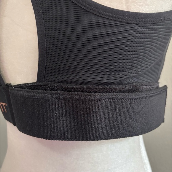 Shefit Black Sport Bra 1 Luxe XL Wireless Adjustable Crossed Back - Picture 9 of 11